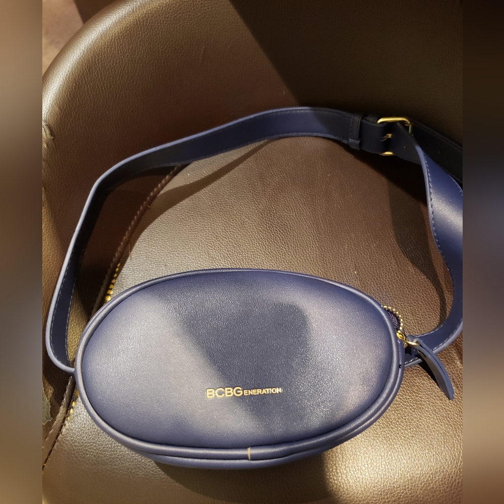 BCBG belt bag brand new condition